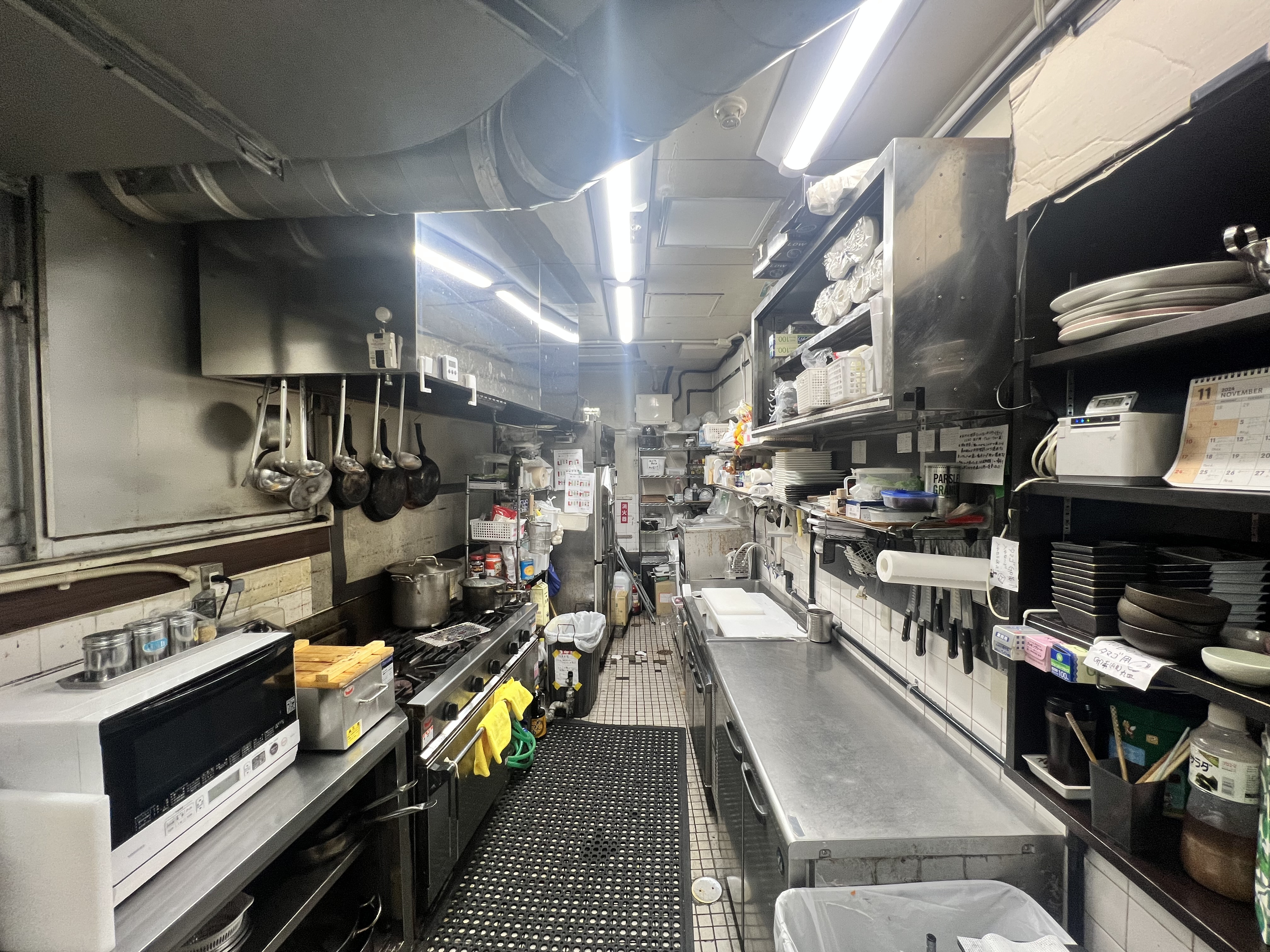 鎌倉駅徒歩1分　ダクト屋上まで完備！内装美麗な焼肉居抜き店舗！